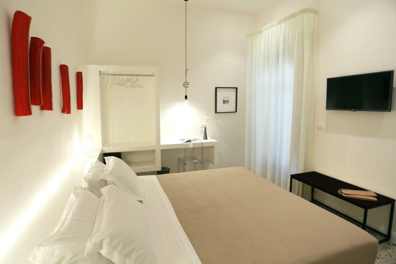 Re Ruggero Rooms 雷焦卡拉布里亚 外观 照片